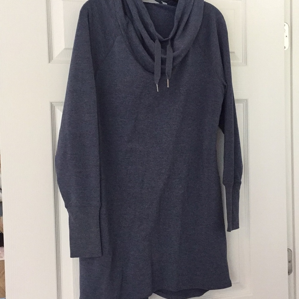 Athleta Navy Blue Tunic Top